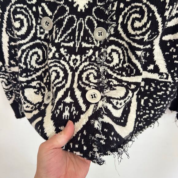 Free People Smitten Kitten Pattern Sweater Cardigan Size M Blue - Picture 6 of 7